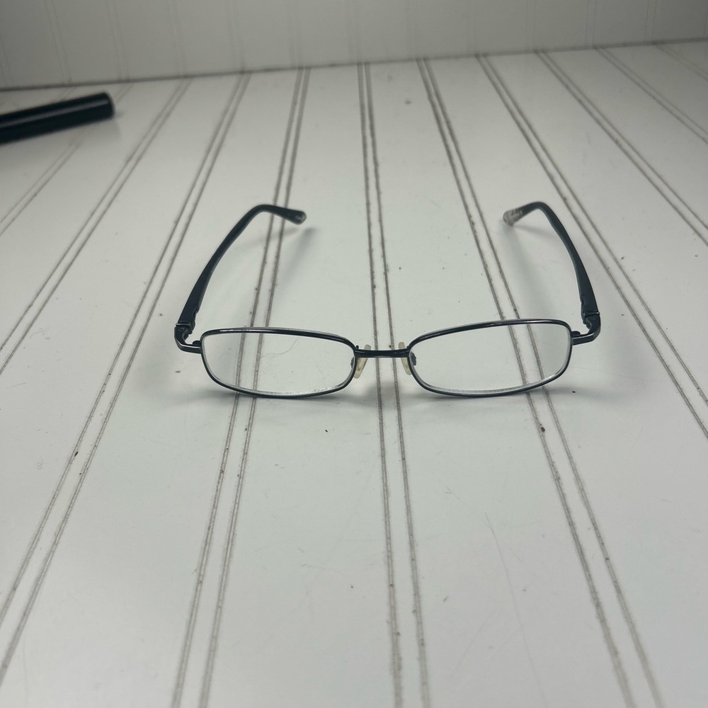 Black Metal Frame Rectangle Readers – Unisex Eyeglasses - Picture 2 of 6